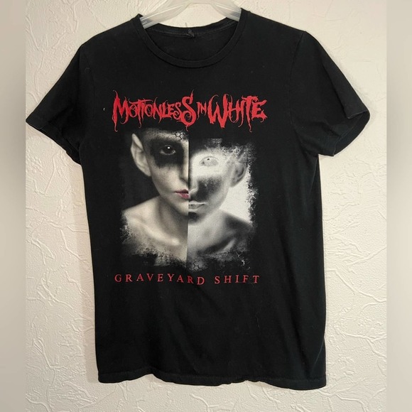 Motionless In White Graveyard Shift T-Shirt Logo Tour Concert Rock Band Tee Sz S - Picture 1 of 5